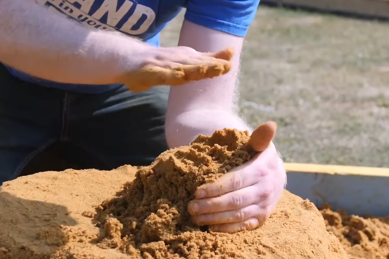 how to build a sand castle